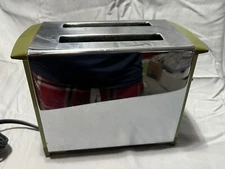 Vintage Proctor Silex Automatic Pop Up Toaster Avocado Green 1970s Model T612AC