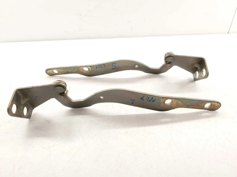 1999 FORD CONTOUR Front Hood Hinge Hood Release Passenger Right & Driver Left — 第 3/4 张图片