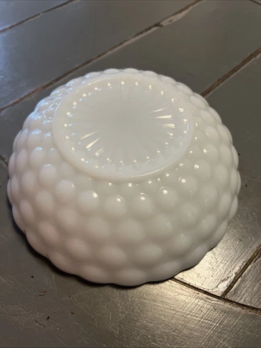 Vintage Anchor Hocking Fire King White Milk Glass Bubble Bowl (e1)