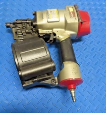 Max CN70 Heavy Duty Coil Siding Nailer