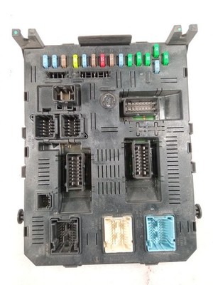 9663510180 203784 fuse relay box BSI PEUGEOT 307 BREAK SW S2 2004