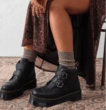 Dr. Martens DEVON FLOWER LEATHER PLATFORM BOOTS MSRP $240 PREMIUM Soft & Comfy