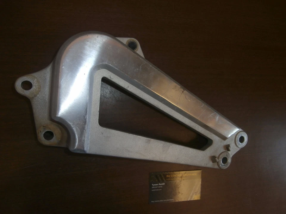 82 Yamaha Virago 920 XJ920 genuíno passageiro esquerdo traseiro peg/montagem em tubo de escape - Imagem 2 de 4