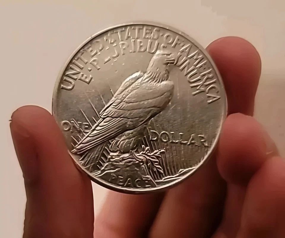 1921 Peace Dollar Very Smooth Cheek AU+++/UNC  - Image 3 of 4