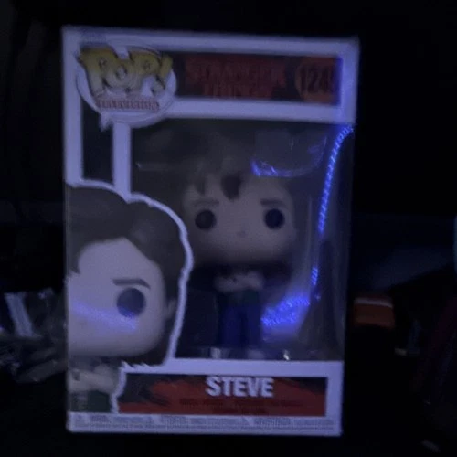 Funko Pop! Stranger Things Steve #124 Television Theme Vinyl Figure Pop! Vinyl