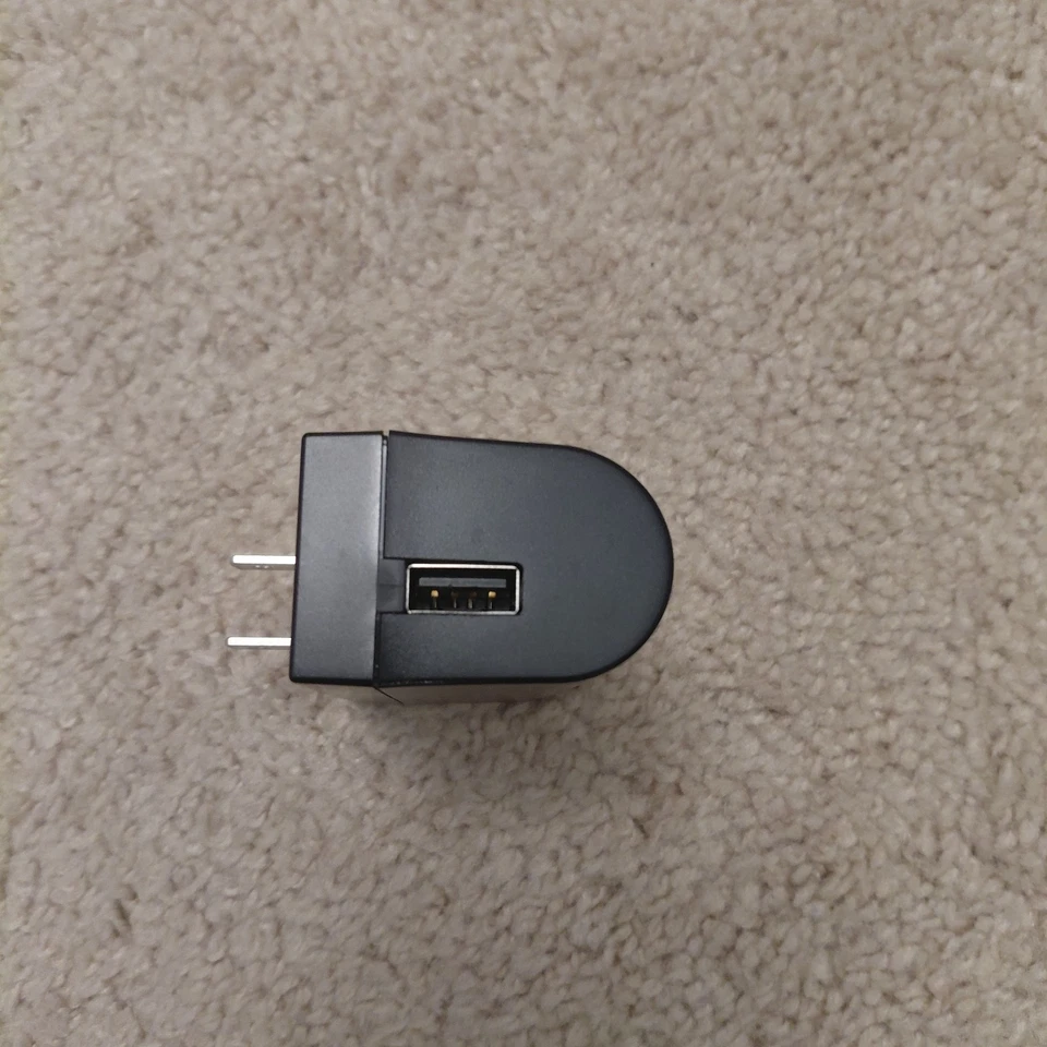 Genuine OEM Barnes & Noble BNRP5-1900 Nook AC Adapter Wall Charger USB Power - Image 3 of 4