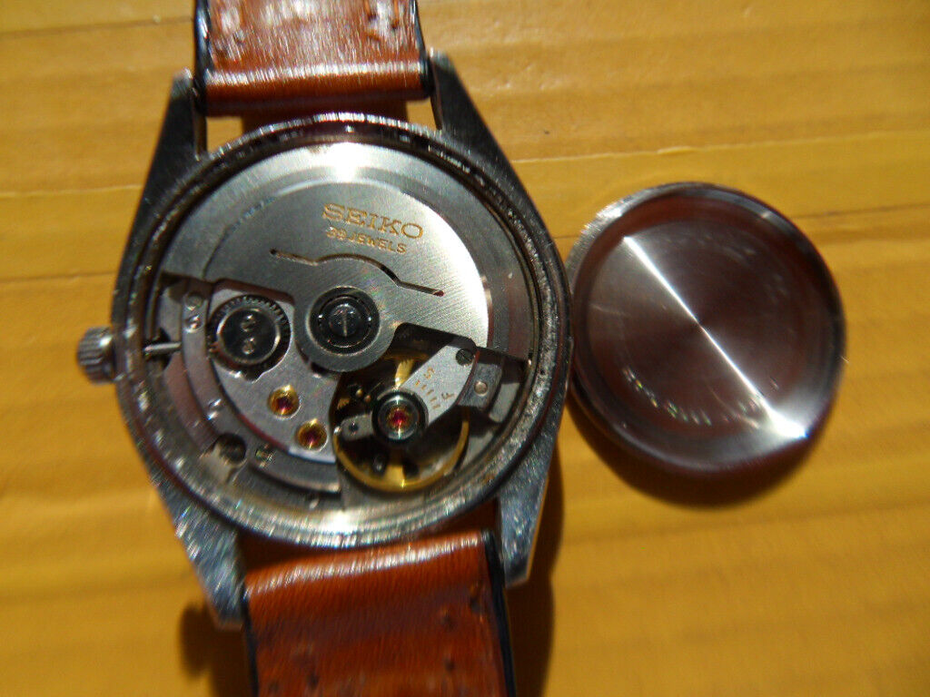 Vintage JAPAN Seiko SEIKOMATIC-R 39 Jewels Automatic Watch Vintage JAPAN Seiko SEIKOMATIC-R 39 Jewels Automatic Watch