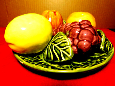Sadek~Jay Willfred Diu of Made In Portugal 3D Fruit Plate 1960's