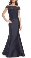 New La Femme Lace  Twill Mermaid Gown In Navy Size 16