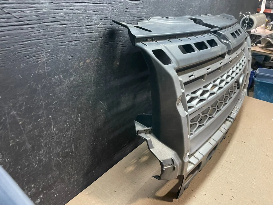 Parrilla de parachoques delantero Land Rover LR2 2008 a 2010 OEM i7634 DG Foto 3 de 4