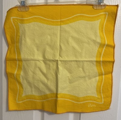 VTG Vera Neumann 1/SINGLE Yellow Dinner Napkin 15 × 16''  MCM-80s Kitsch Designer