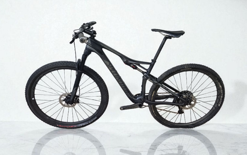 2016 Specialized Epic Expert Carbon 29 World Cup Mountain Bike – 11 Speed Size M