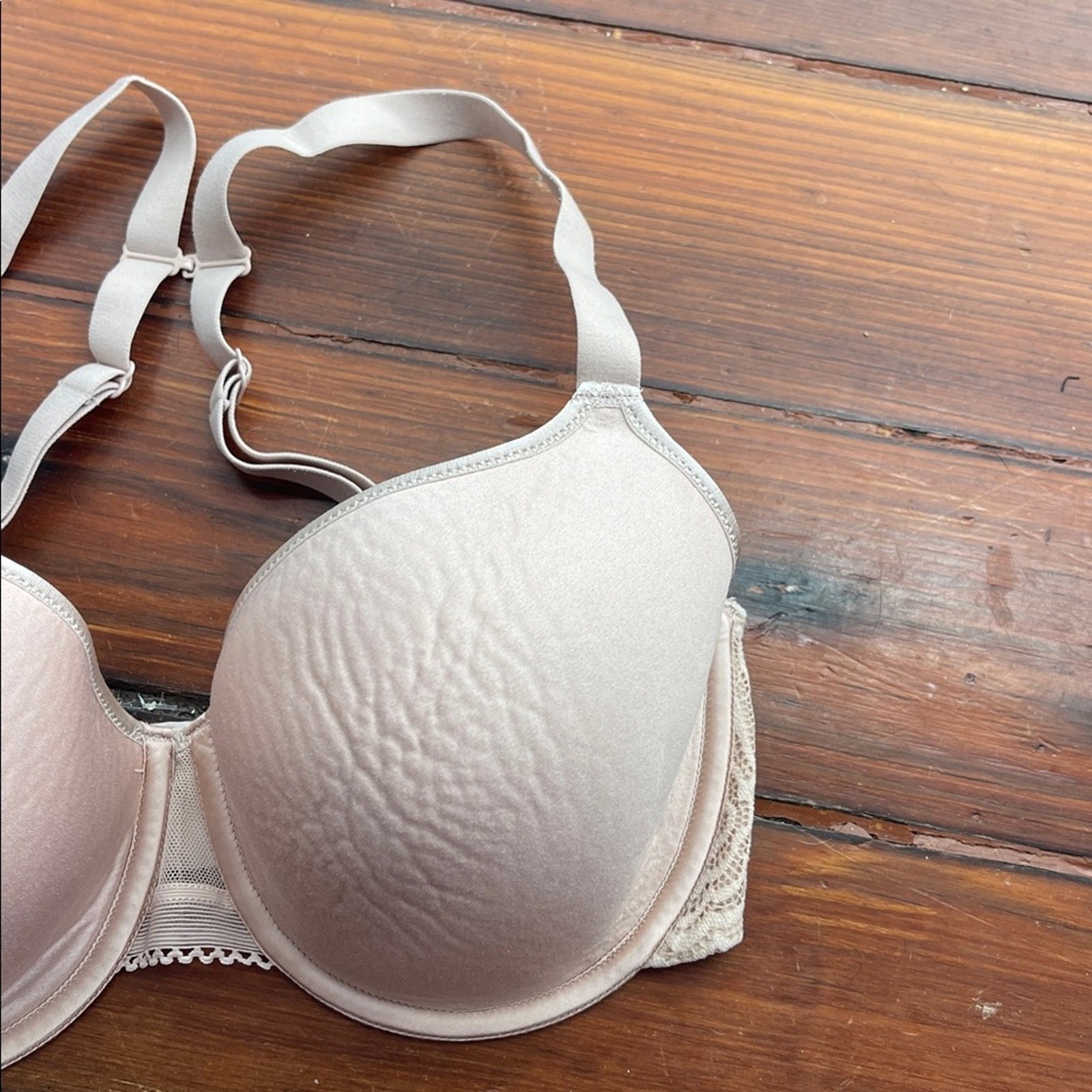 Chantelle lightly lined underwire convertible bra… - image 3