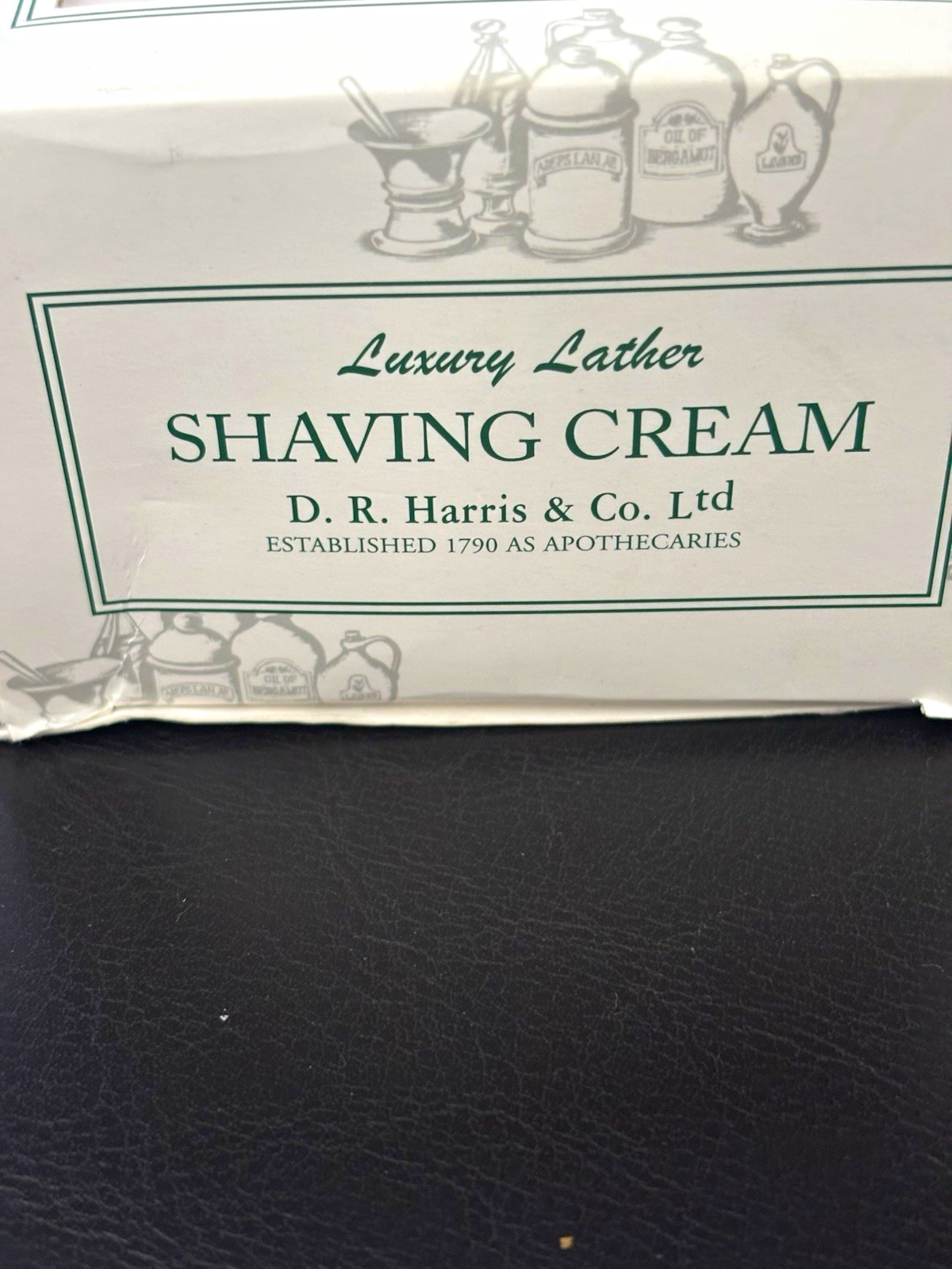 D. R. Harris & Co. Luxury Lather Almond Shaving Cream 150g Men Face