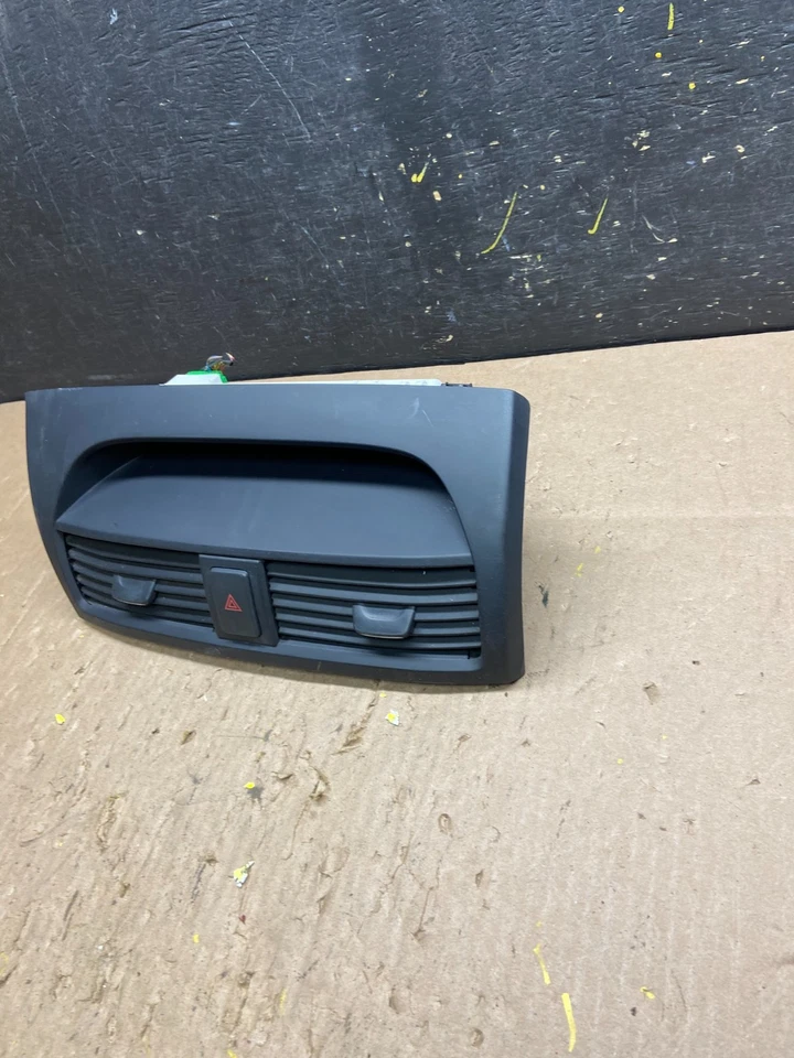 2004 a 2008 Acura TL painel frontal AC relógio central ventilação de ar T6018 DG - Imagem 2 de 4