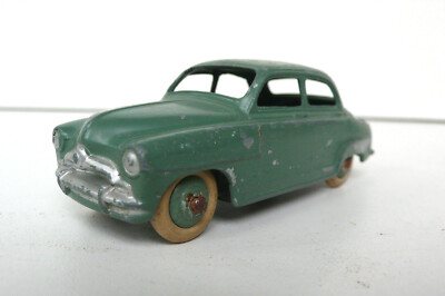 Dinky toys 24 U Simca 9 aronde - Collection