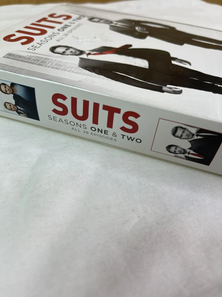 Suits Complete 1st & 2nd Season DVD Box Set 8 Disc TV Series Show PAL 2 4 5 - Image 3 of 4
