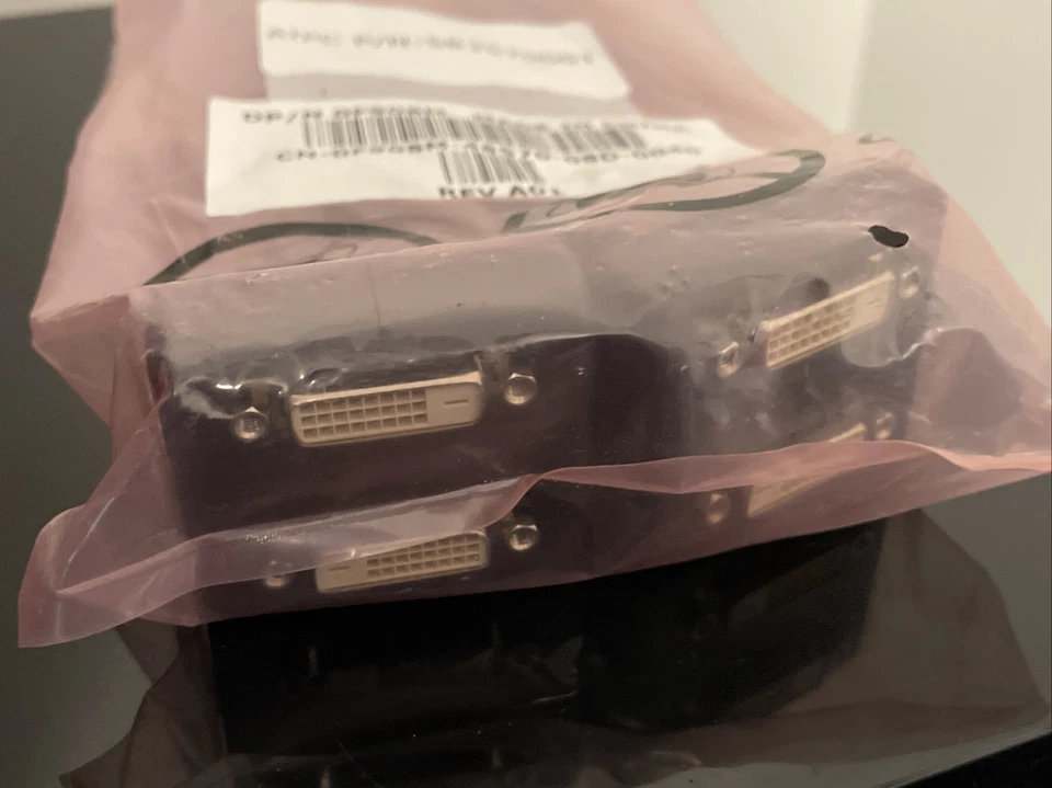 Dell NVIDIA Amphenol F908M VHDCI TO 4 DUAL LINK DVI-D CONNECTORS Adapter NEW - Image 2 of 4