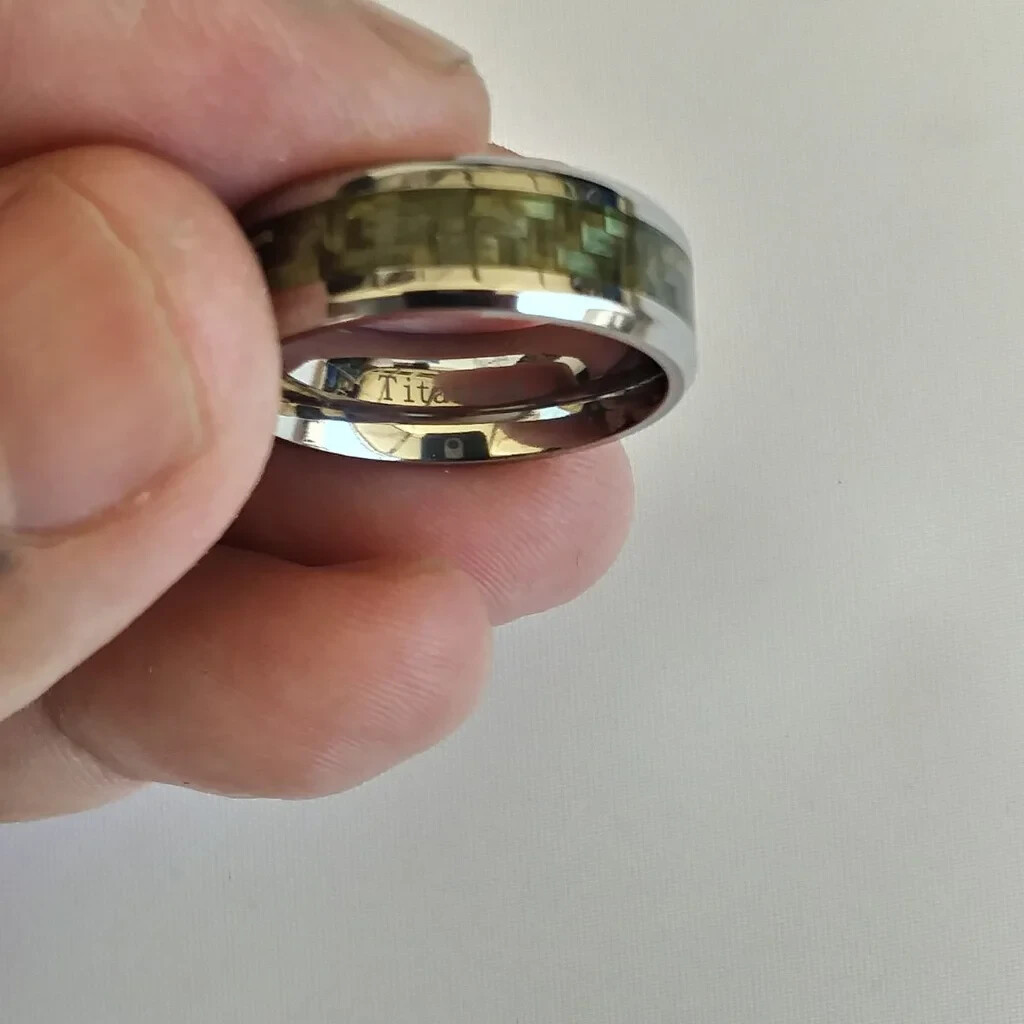 8 mm titanium wedding band ring carbon fiber for men size 11.5-image