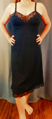 ELEGANT!!! GOSSARD ARTEMIS IMAGE GORGEOUS VINTAGE BLACK LACY FULL SLIP 34 EVC