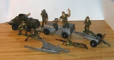 Vintage WW2 US Army Toy Infantry Men w Jeep/Howitzer/Armored Car-1950's-11 Pc
