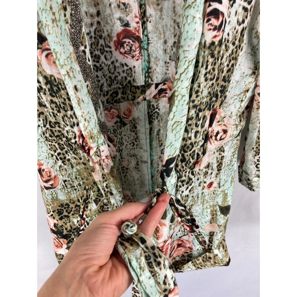 Cárdigan Alberto Makali Lino Cuentas Estampado Floral Corbata Frontal Talla Pequeña Foto 4 de 4