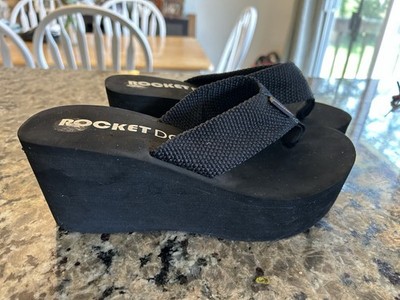 Rocketdog Y2K Style Black Flip Flops Platform Size 10 Sandals Slip On Beach Pool