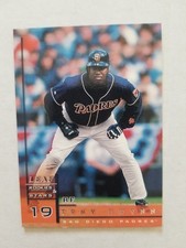 Tony Gwynn 1998 Leaf Rookies & Stars #33 San Diego Padres HOF