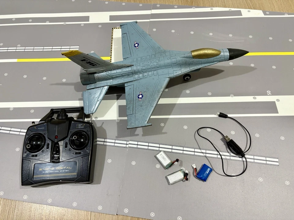 RC F16 Falcon 1s Brushless 30mm EDF Jet Gyro Control LED RTF With 3 Batteries - Image 2 of 4
