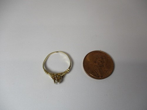 14 Karat GOLD Ring Size 4-1/2 Weighs 1.34 Grams w/ Brilliant Cut Diamond - Picture 2 of 18