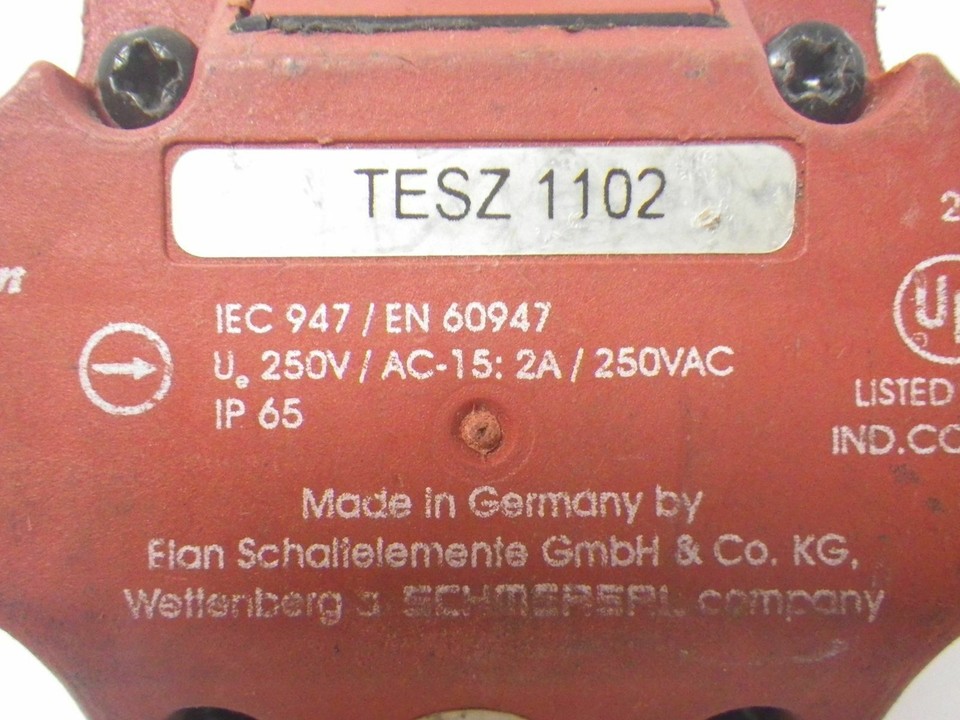 TESZ 1102 SCHMERSAL ELAN safety switch 250VAC / 2.5A (USED TESTED