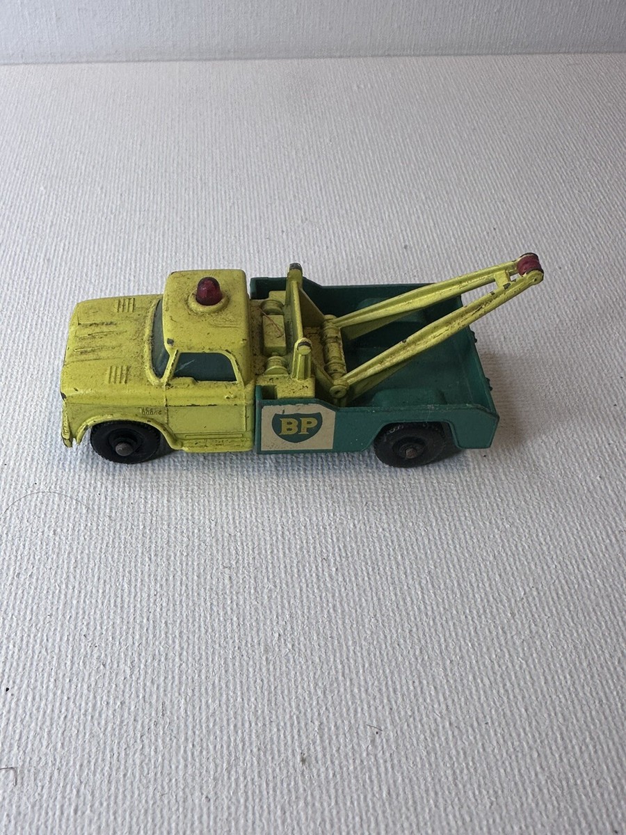 Vtg 1965 Lesney Matchbox No 13 BP Dodge Wreck Truck Tow Green