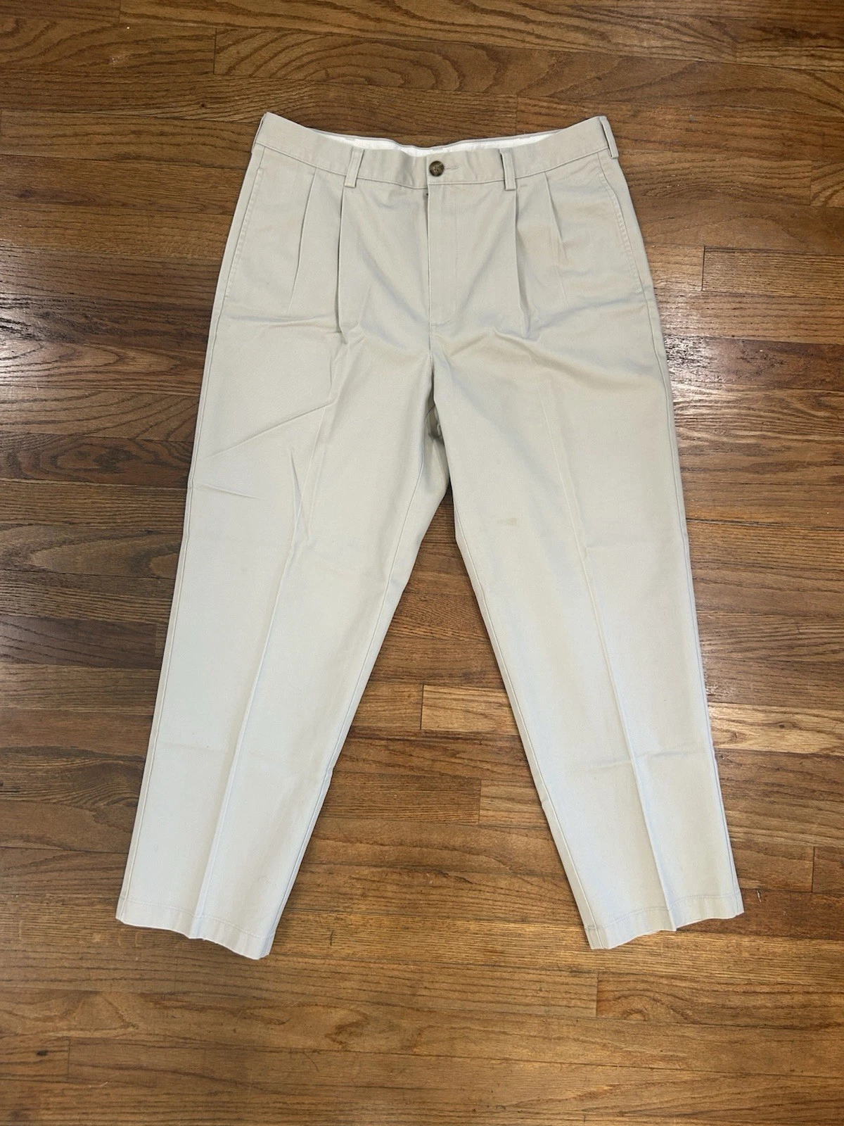 Vintage LL Bean Beige Khaki Chinos 35x29 Preppy Pleated Trousers