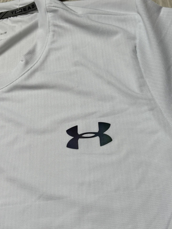 T-shirt Under Armour blanc taille M - Photo 3/3