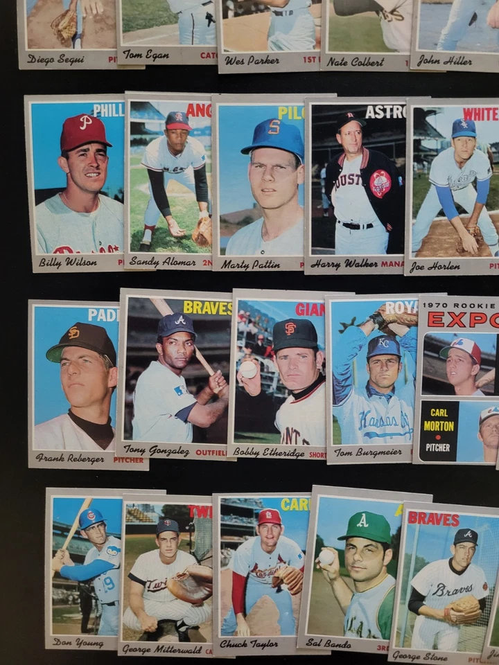 1970 Topps Baseball Cards - Very Sharp Higher Grade - EX to EXMT - Chuck Hinton - Image 4 of 4