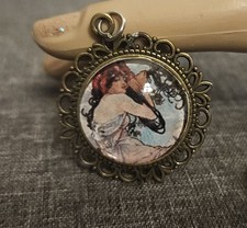 Victorian Style Round Pendant Double Sided Glass Metal 1.5"