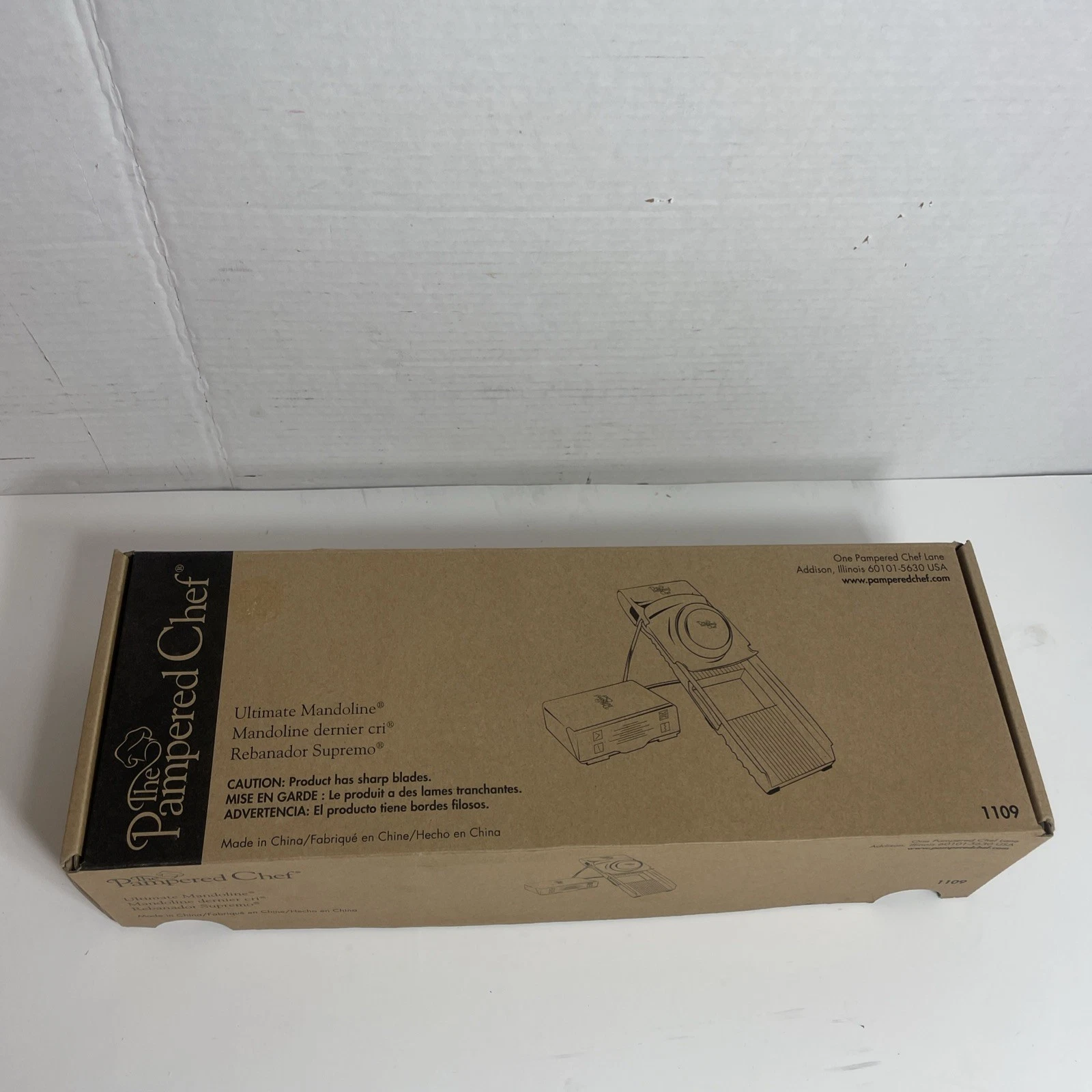 Pampered Chef Ultimate Mandoline Slicer 1109 for Vegetables and Fruit