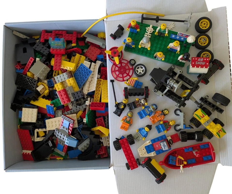 Lot Lego vrac 15 figurines + pièces Star Wars 1 kg env - Photo 1/4
