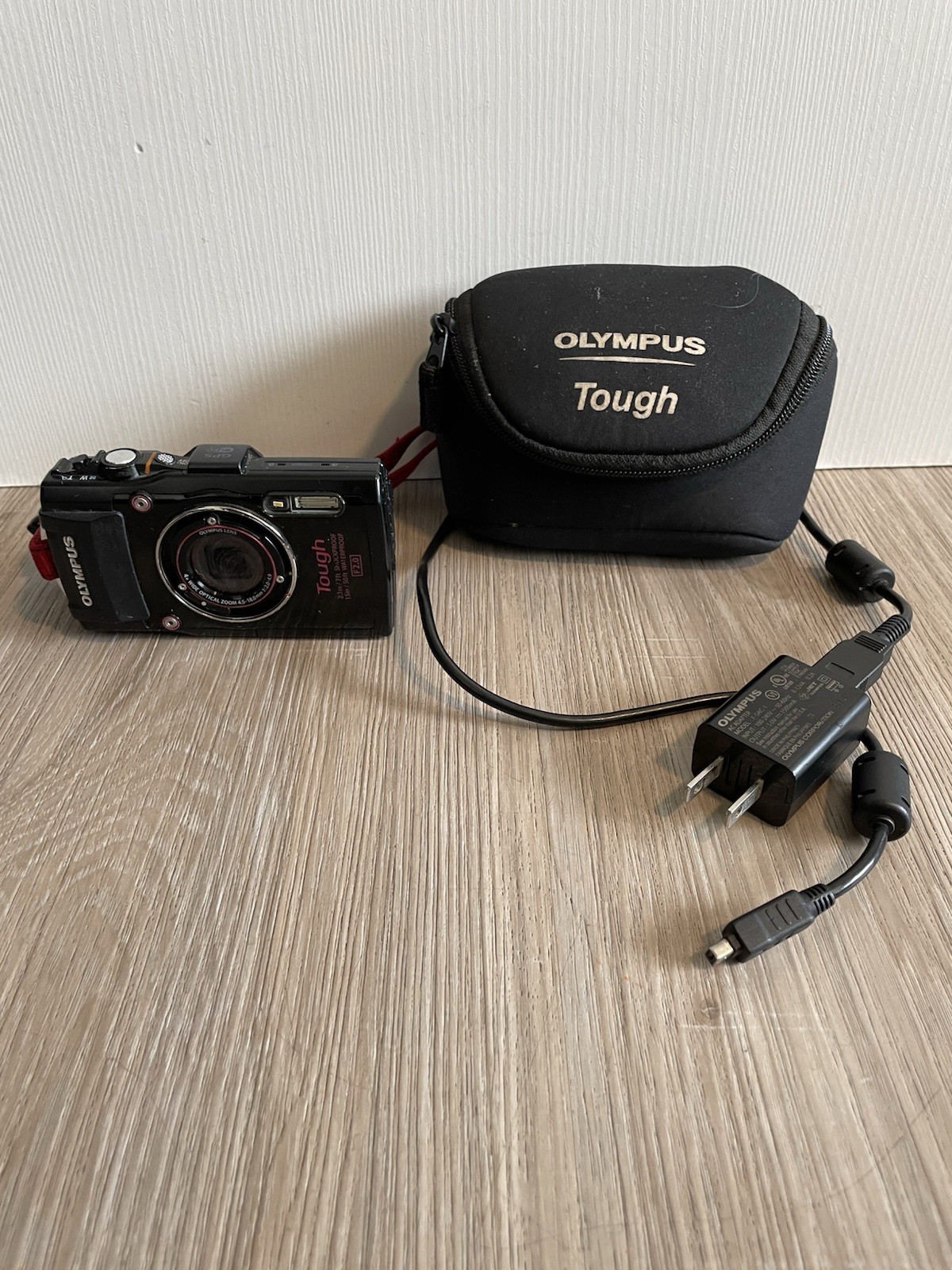 Foto 1 di 7