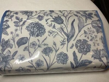 DWELL STUDIO TRAVEL VALET COSMETIC BAG BLUE FLORAL 3 BOTTLES & SOAP DISH NWT