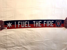MLS Original Logo Scarf CHICAGO FIRE Soccer Club Red/Blue Reversible 2010