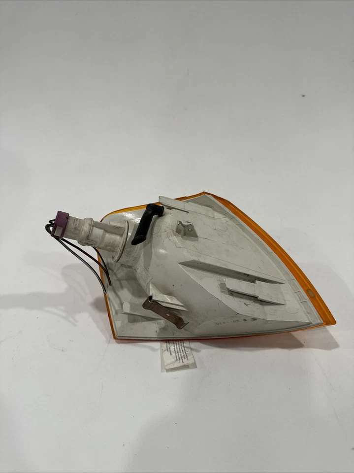 Luz de luz de señal de giro para conductor izquierdo Volkswagen Passat 1998-2001 OEM con garantía Foto 3 de 3