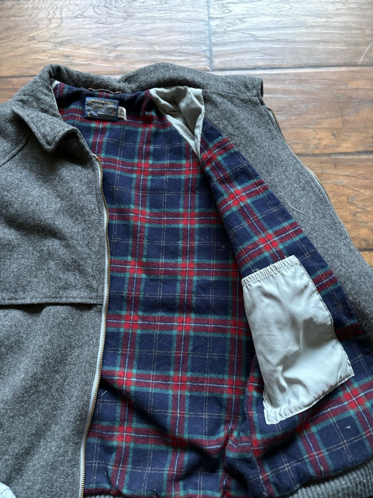 Pendleton 100% Virgin Wool Gray Bomber Jacket Zip… - image 3