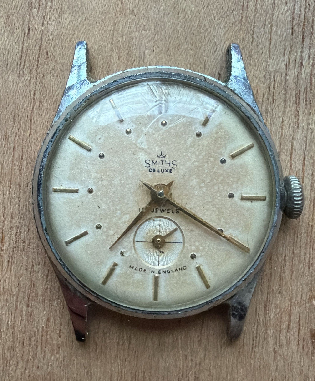 Vintage Smiths De Luxe Wristwatch Smiths Movement Chrome/Steel Working. 28.3mm