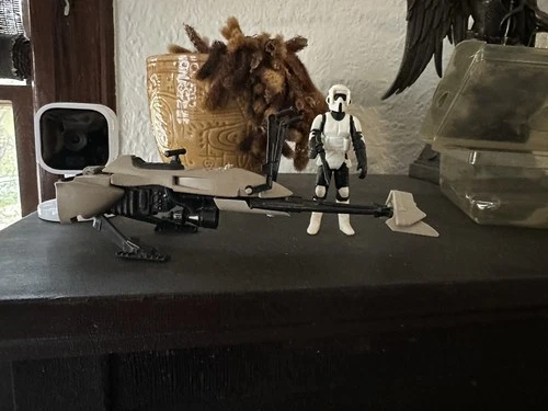 1983 Kenner - Star Wars Return Of The Jedi Action Figure SPEEDER BIKE