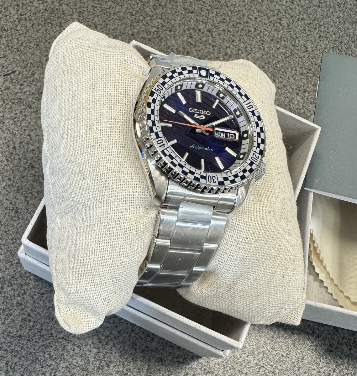 セイコー SEIKO５SPORTS Seiko - 5 Sports Automatic SE | SRPK65 – TimeScape