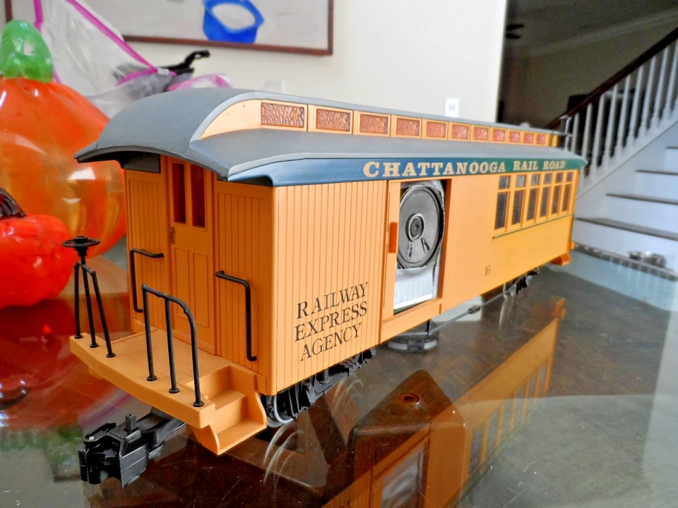 BACHMANN ESCALA G BIG HAULERS CHATTANOOGA FERROCARRIL EXPRESO COCHE CON LUCES Foto 2 de 4