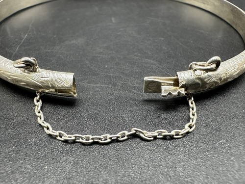 Vintage Bangle Bracelet Sterling Silver Engraved Hinged Cuff Safety Chain 7.25” - Picture 6 of 10