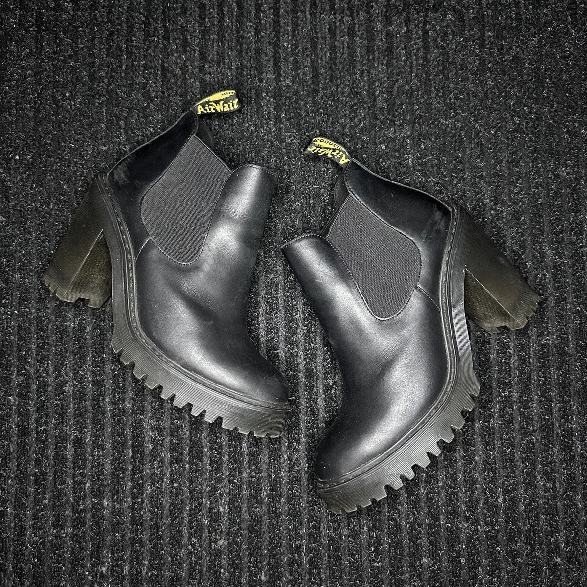 Dr martens hotsell black hurston boots