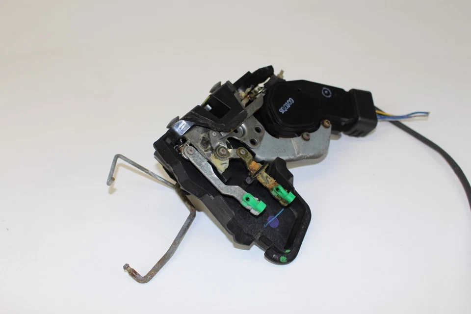 Actuador de bloqueo de pestillo de puerta derecha paso delantero Toyota Camry 1997-2001 probado OEM ♻ Foto 3 de 4